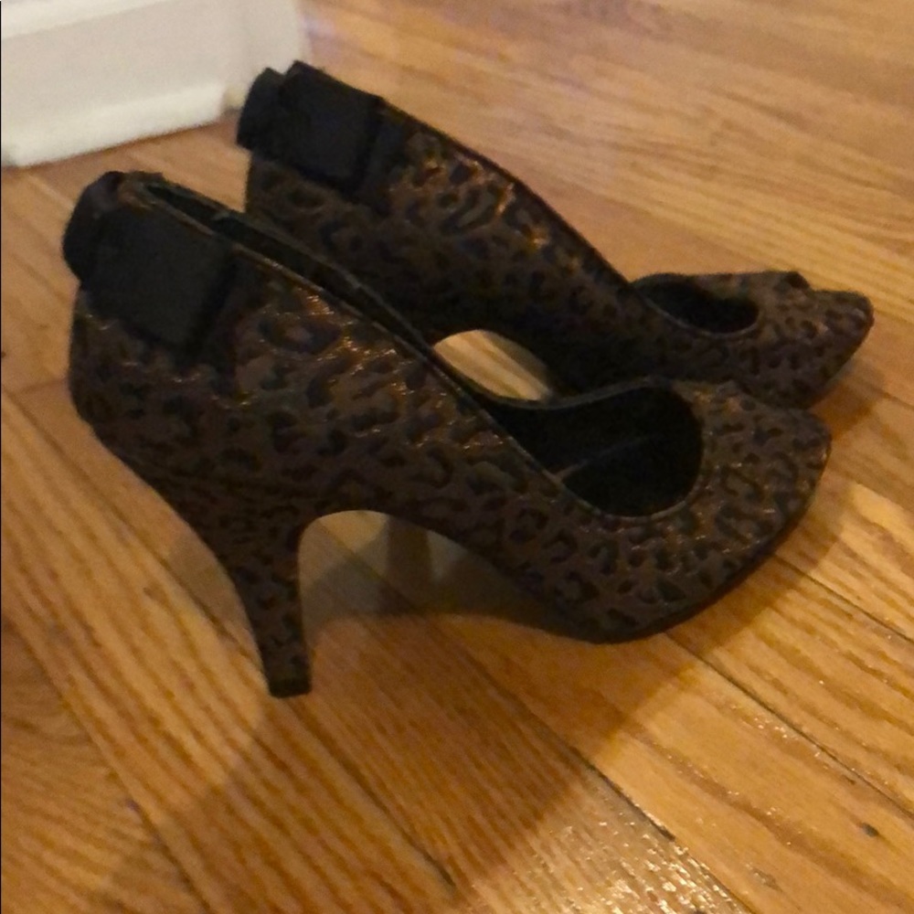 Leopard print high heel peep shoes